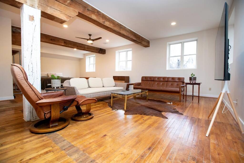 Modern Loft Farmville